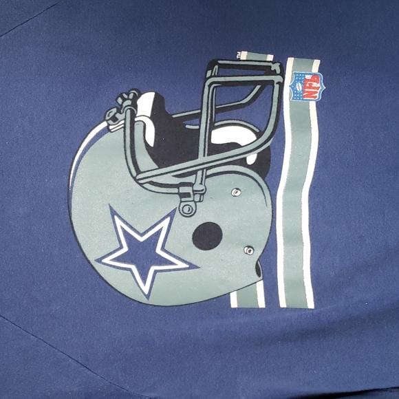 Set of two vintage 80s youth size Dallas Cowboys shirts - Picture 4 of 15